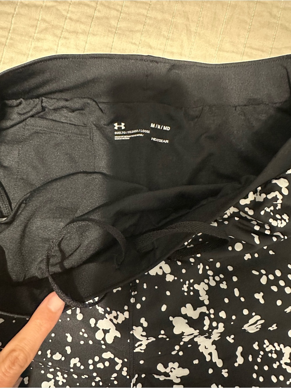 Women’s Under Armour Bundle - Medium - Picture 10 of 10